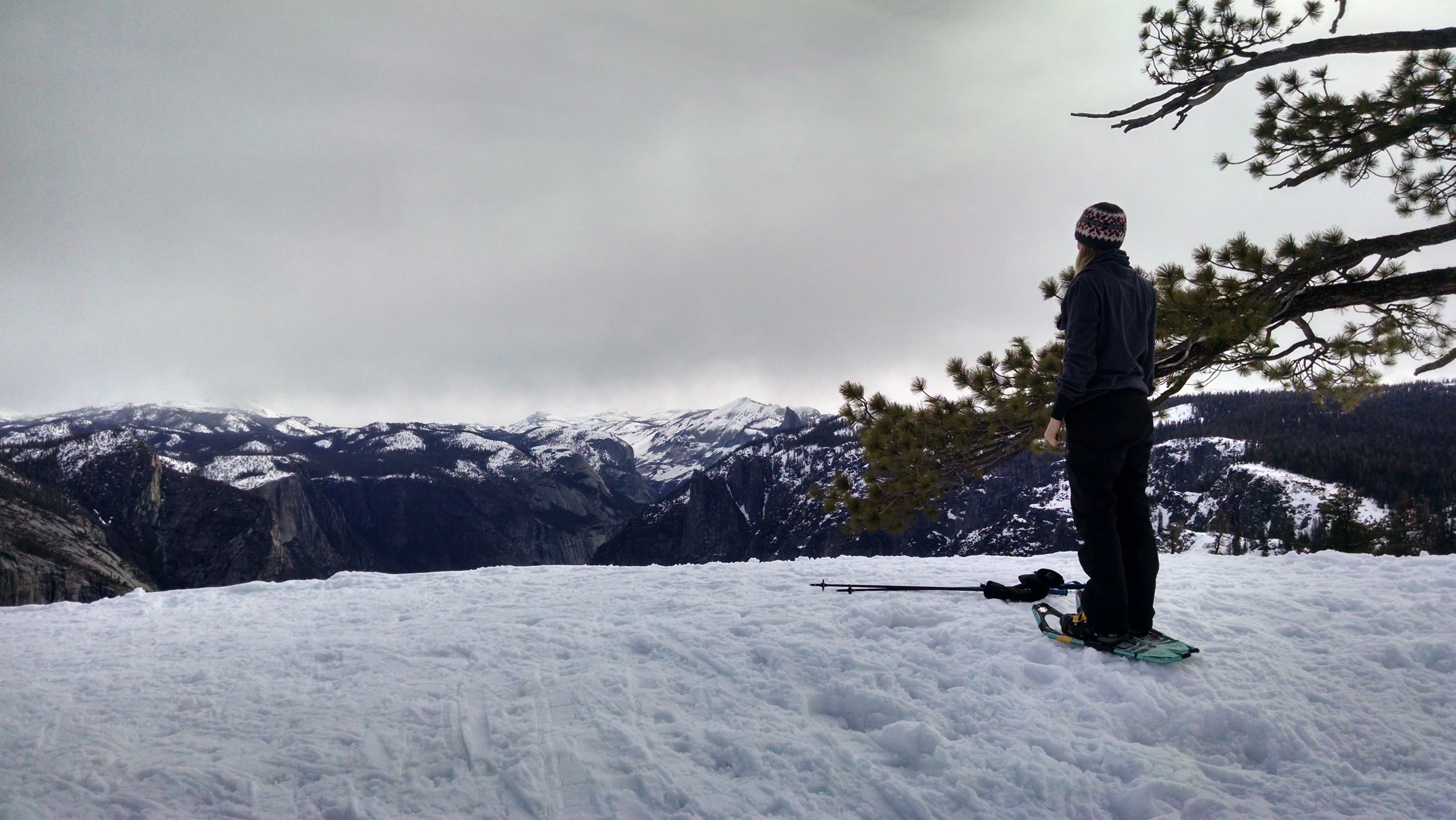 Snowshoeing Yosemite: Valley Overlook - Image 3