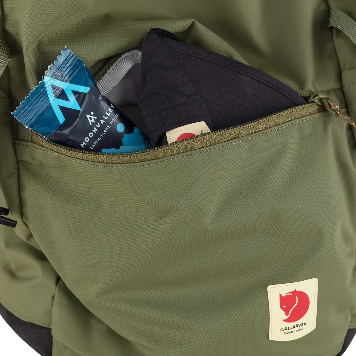 High Coast Backpack 24 - Image 9